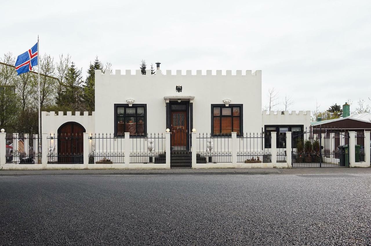 Little White Castle Apartment Keflavik Exterior photo